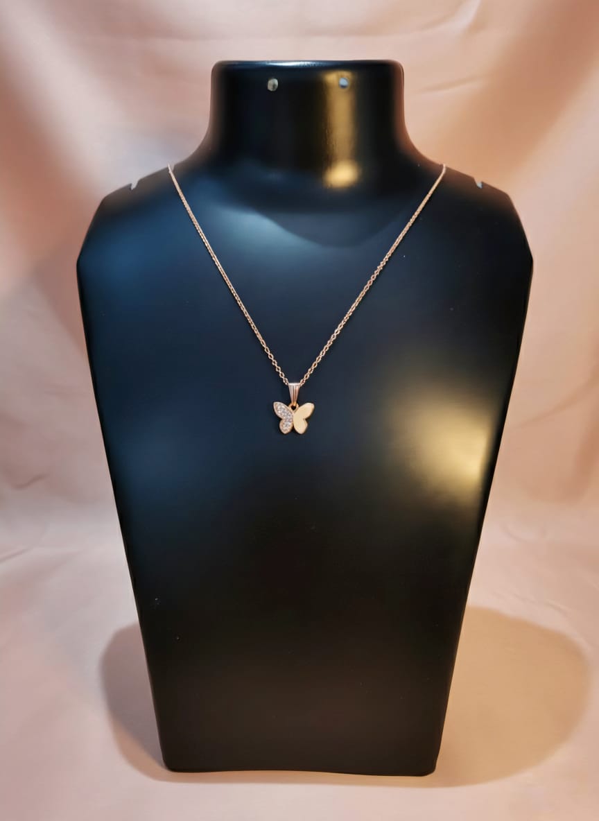 Pink Butterfly🦋Neckless