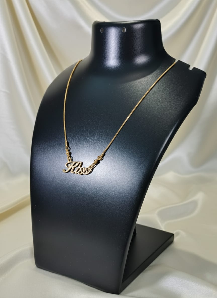 Kiss Neckless
