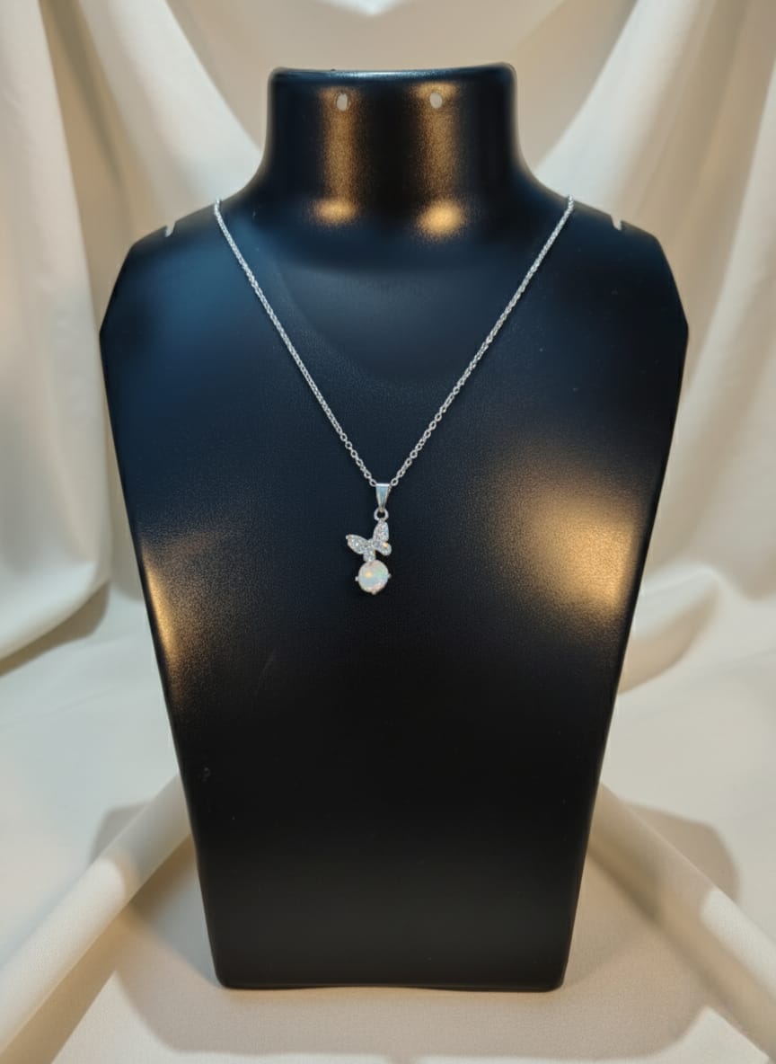 White Dimond Neckless