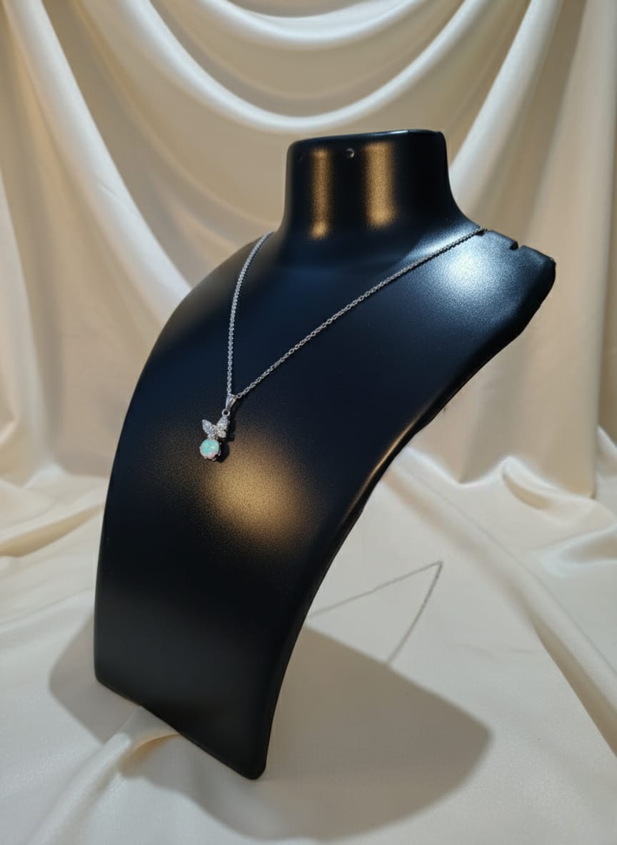 White Dimond Neckless