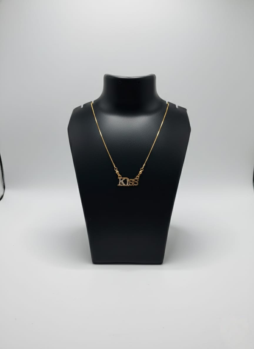 Kiss Neckless