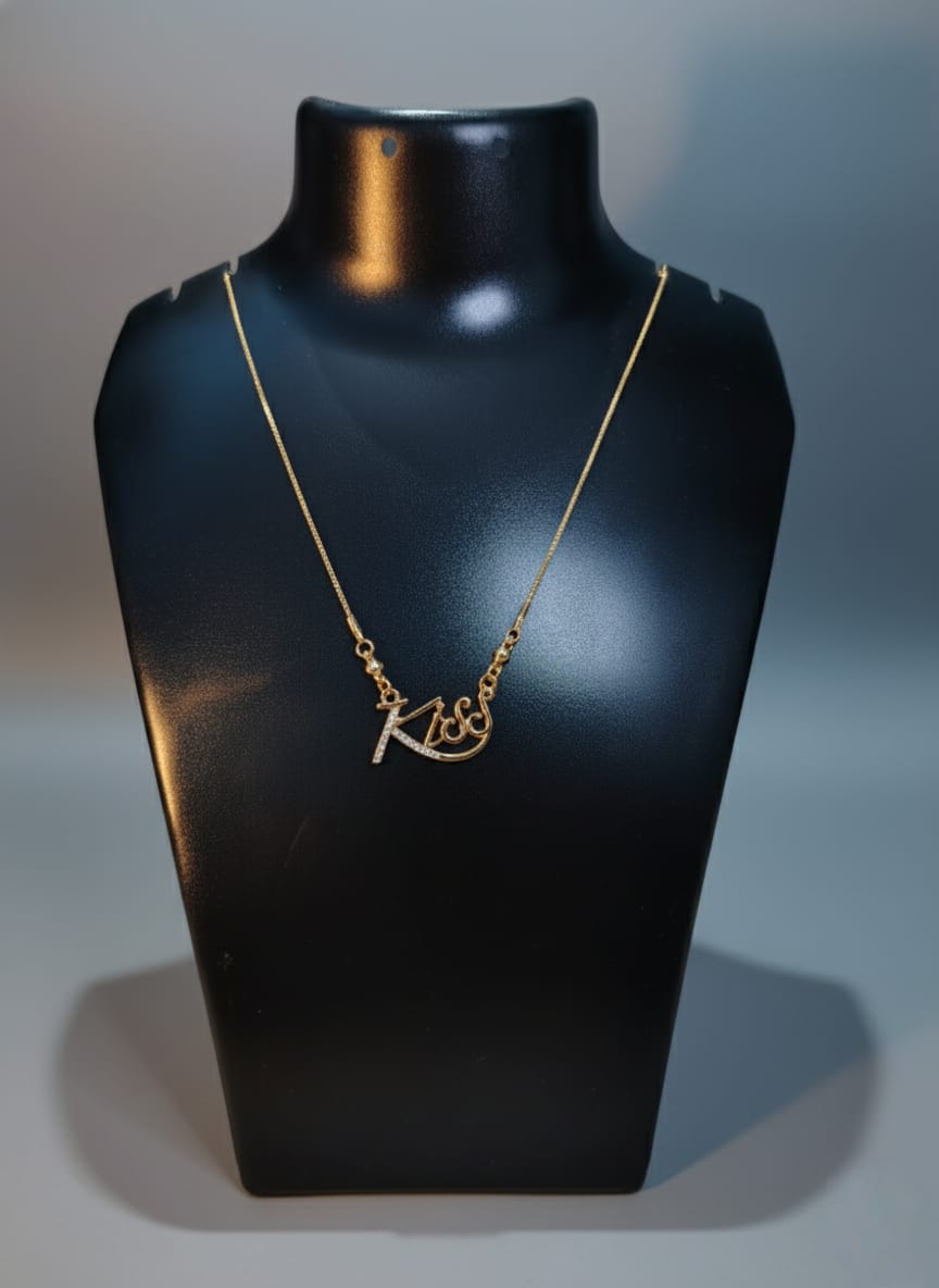 Kiss Neckless